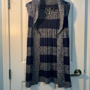 Navy and grey cut off sweater cardigan